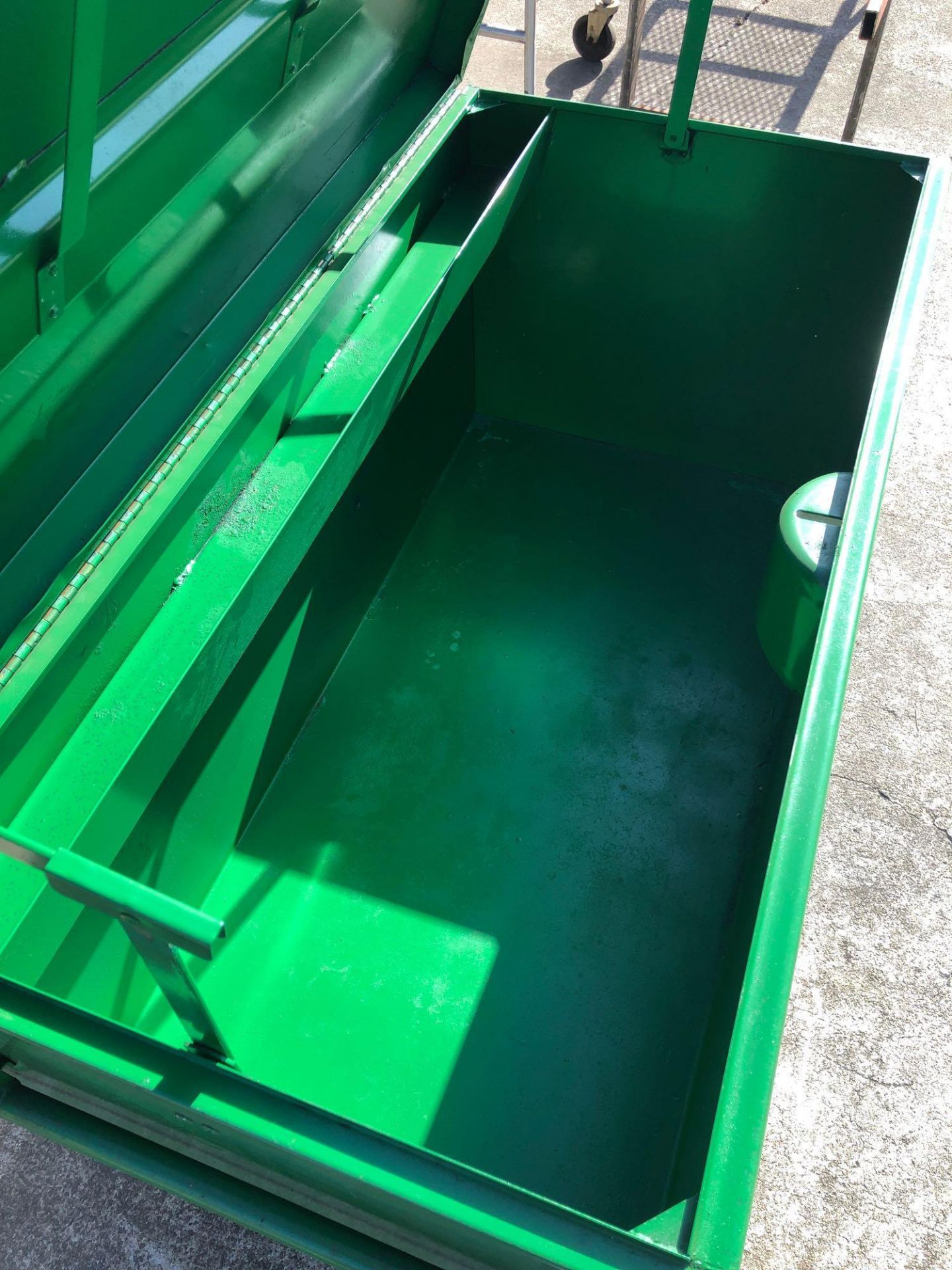 Greenlee Rolling Storage Box - Image 4 of 4