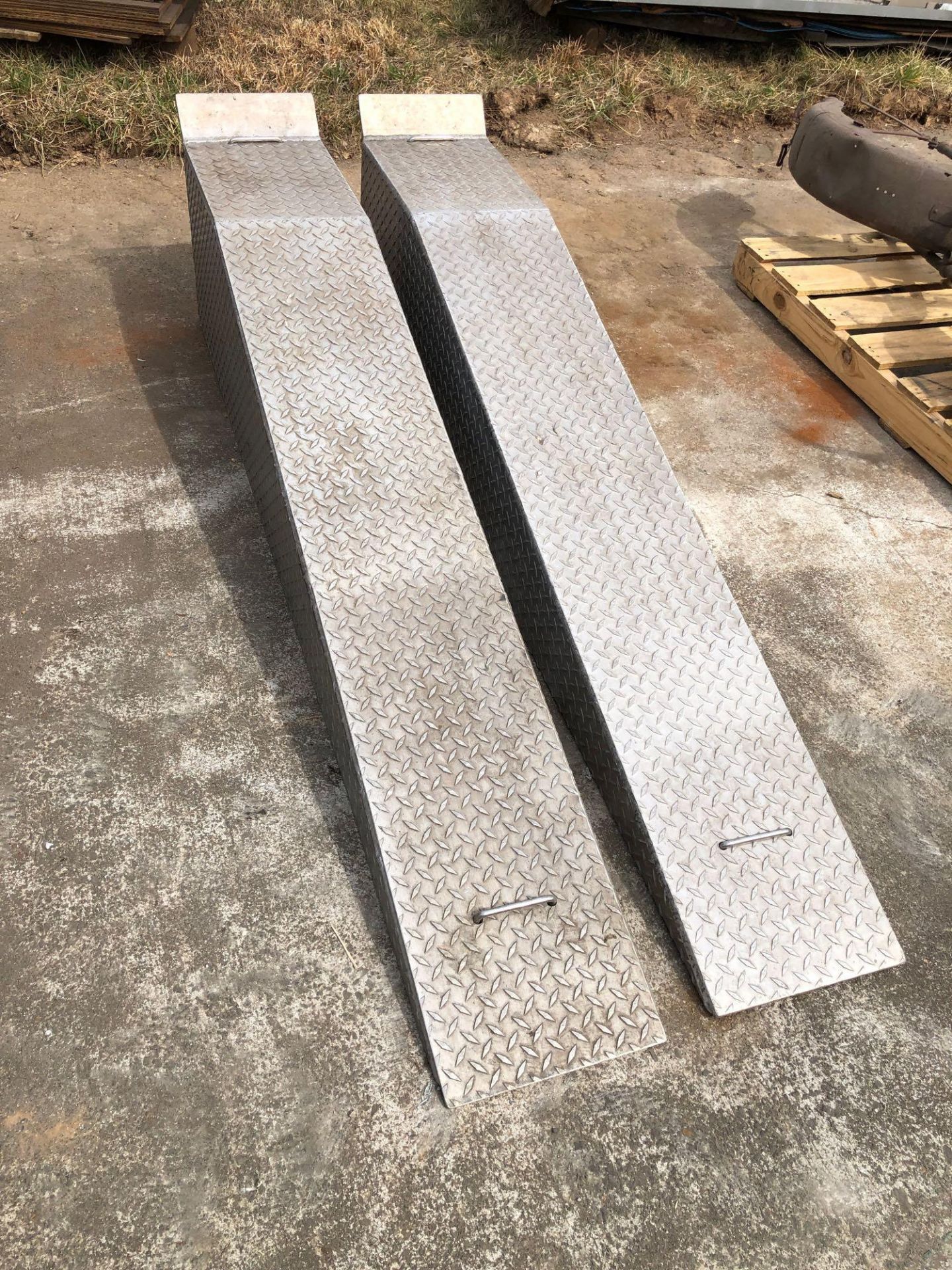 Diamond Plate Aluminum Drive On Ramps