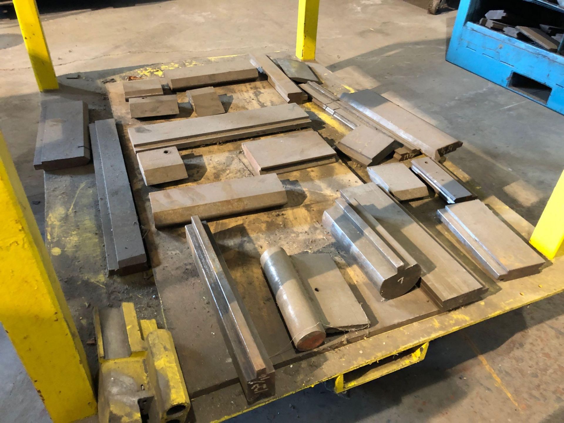 Rolling Cart and Press Brake Dies - Image 3 of 4