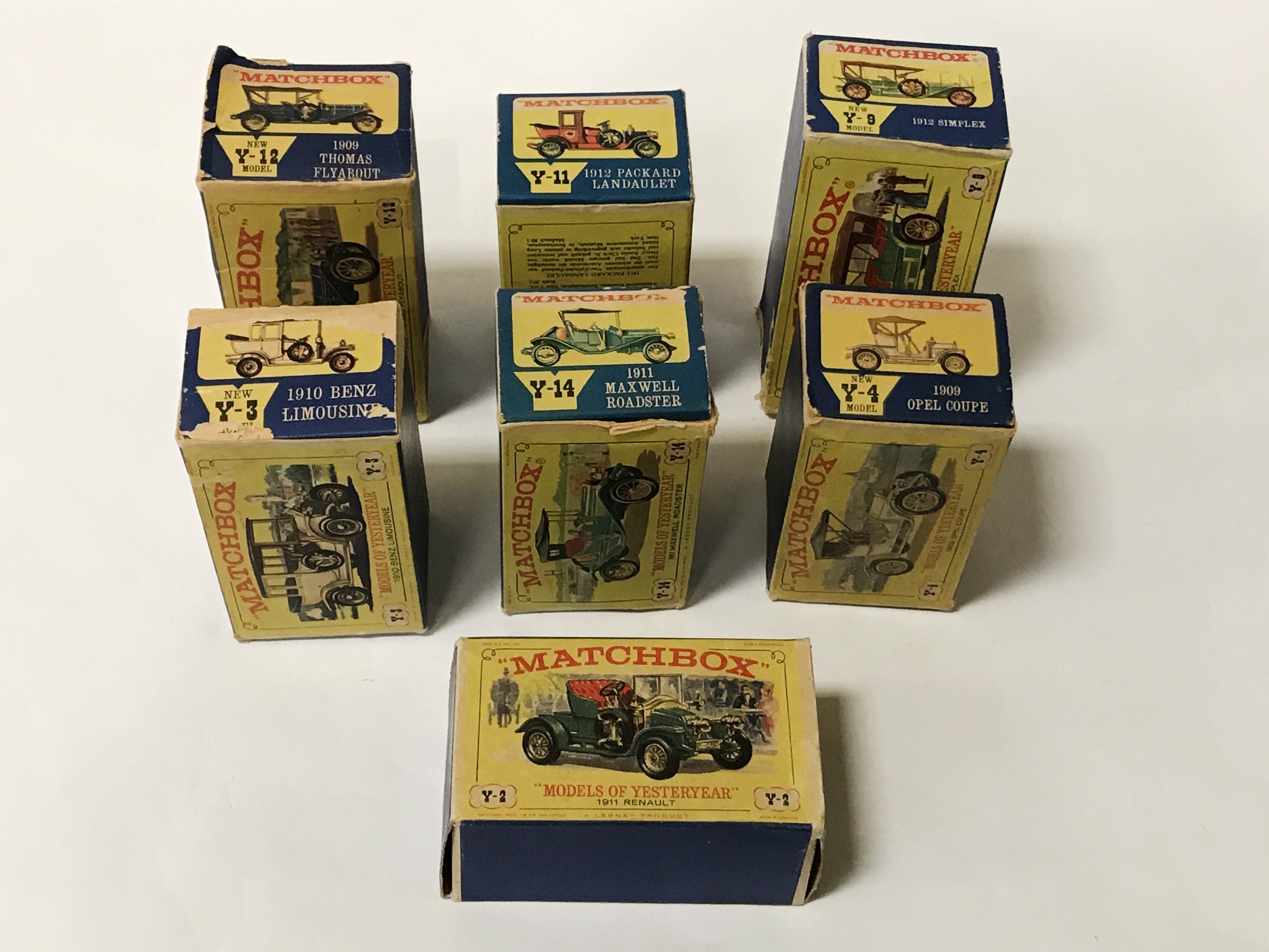 SEVEN VINTAGE CARS MATCHBOX TOYS, BOXED 1960s - Image 3 of 5