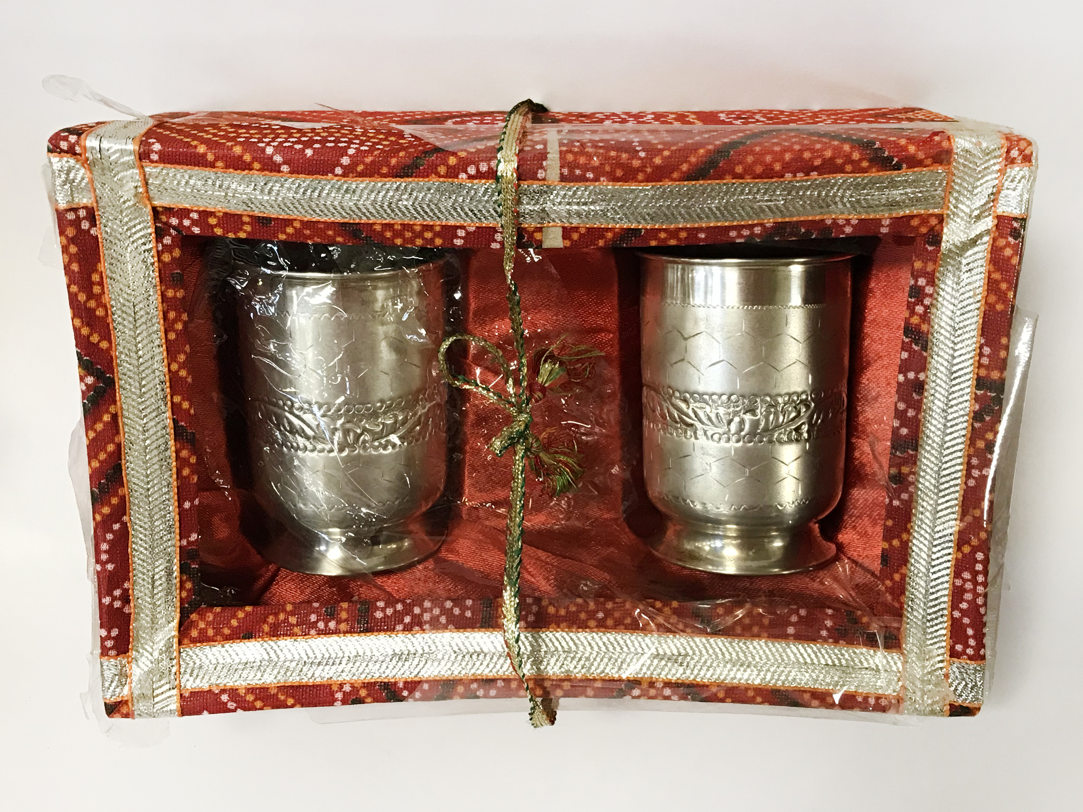 QTY DECORATIVE CASED EUROPEAN ITEMS WITH SOME SILVER - Image 3 of 5