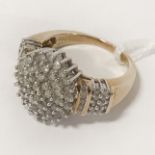 9CT GOLD DIAMOND RING - DIAMOND CLUSTER RING - APPROX 1 CT - SIZE M