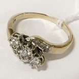 9CT GOLD 3 STONE DIAMOND RING - SIZE R