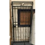 METAL GATE WITH SURROUND & KEY