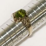 9CT GOLD PERIDOT SOLITAIRE RING