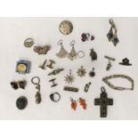 COLLECTION OF SILVER & OTHER JEWELLERY