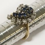 18CT YELLOW GOLD DIAMOND & SAPPHIRE RING - RING SIZE 'M'