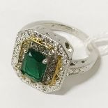 SILVER RING WITH EMERALD STONE - SIZE L