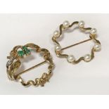TWO 9CT GOLD BROOCHES - 1 EMERALD & DIAMONDS & 1 PEARL