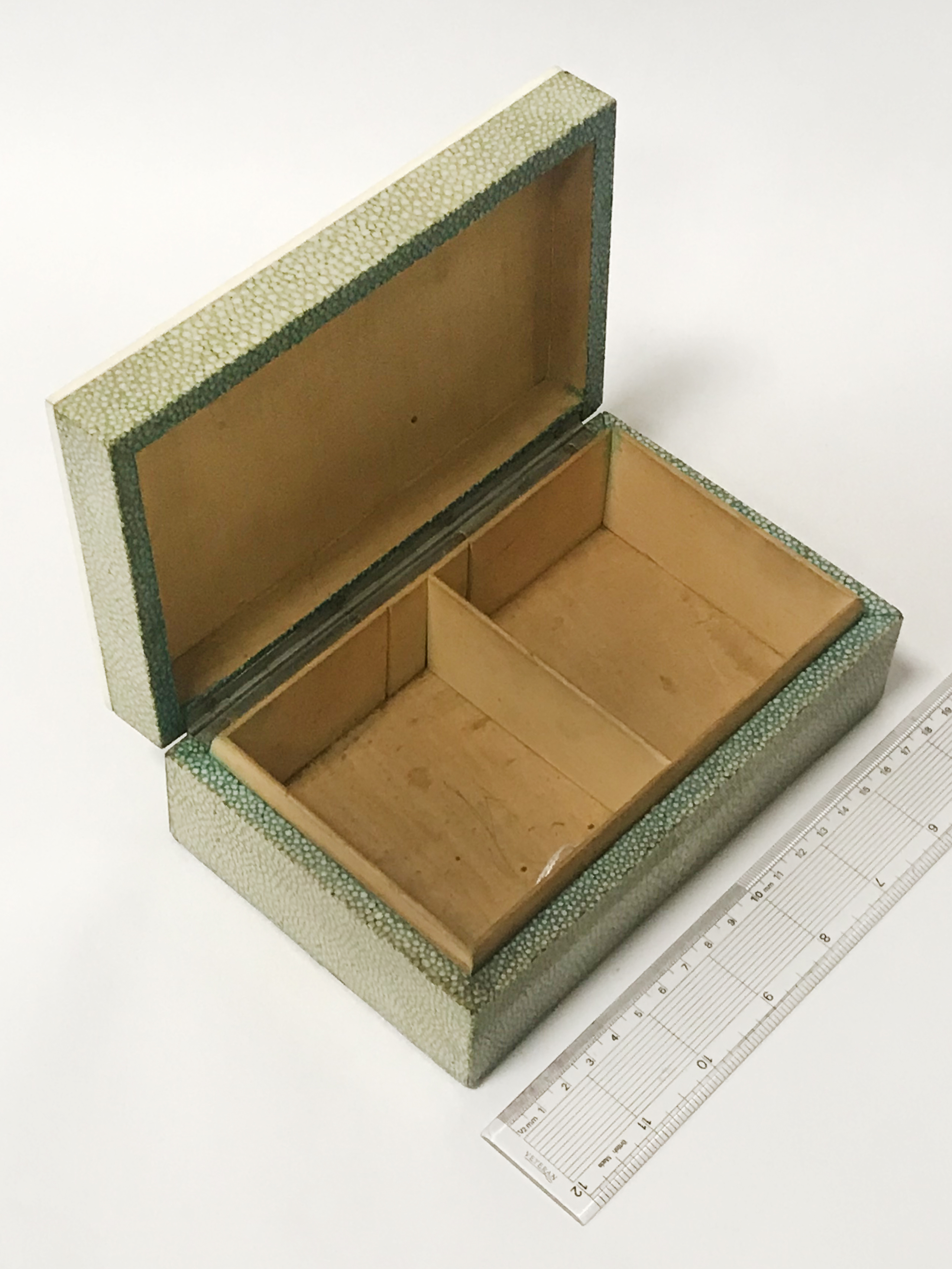 SHAGREEN BOX - 18CMS - Image 3 of 4