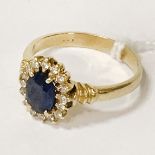 18CT YELLOW GOLD SAPPHIRE & DIAMOND RING - SIZE N