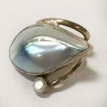 STERLING SILVER PEARL & MOTHER OF PEARL RING