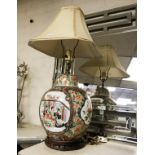 ORIENTAL PORCELAIN TABLE LAMP - BASE ON STAND IS 35 CMS