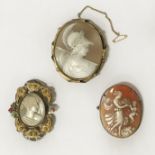 3 CAMEO BROOCHES - SLIGHT CHIP TO ONE OF THEM