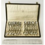 SET 24 SILVER BOXED TEA SPOONS