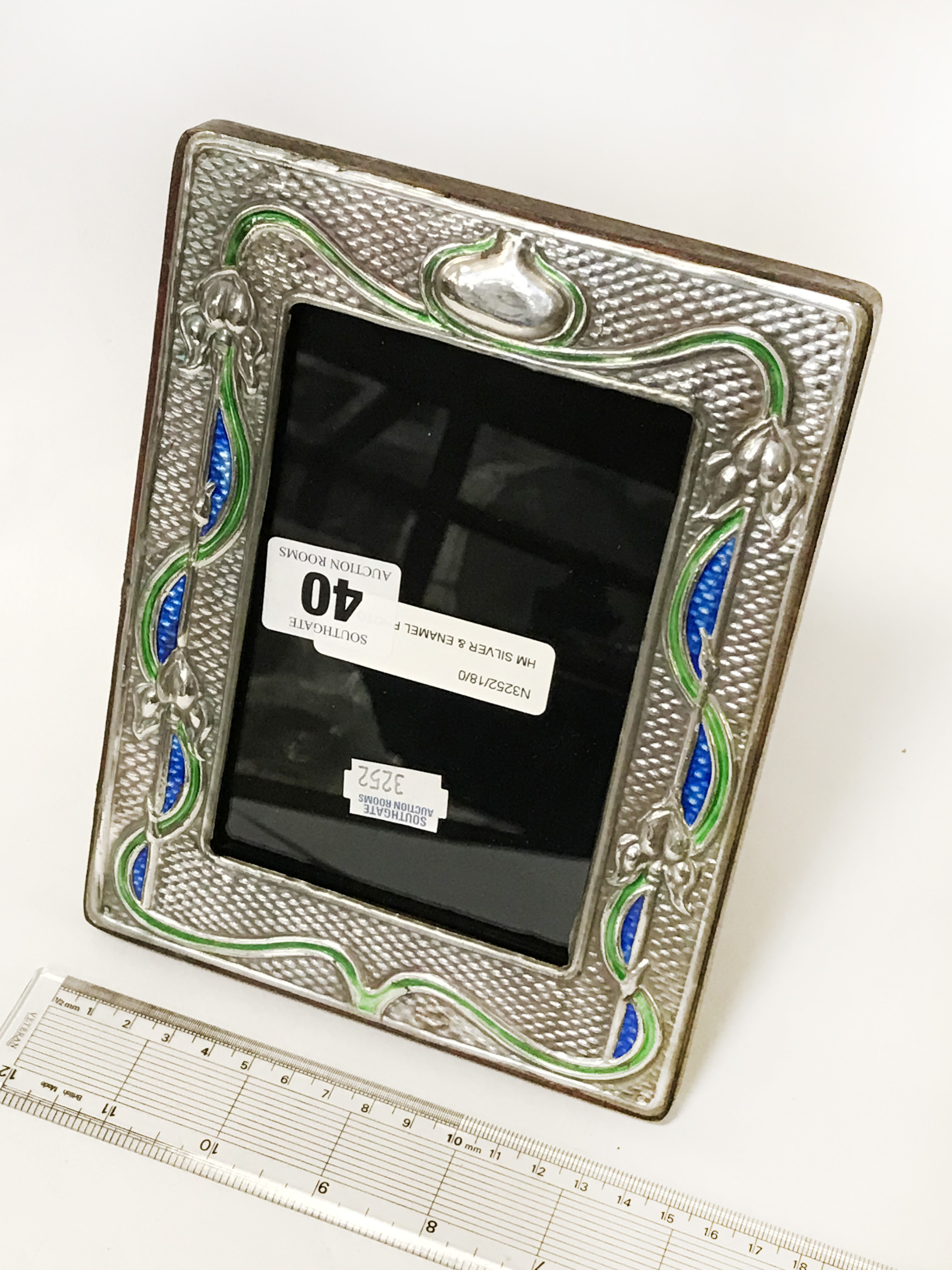 HM SILVER & ENAMEL PHOTO FRAME - 19 CMS X 15 CMS