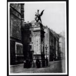 PRESS PHOTOGRAPH TEMPLE BAR MEMORIAL DRAGON FOR THE GUILDHALL LIBRARY