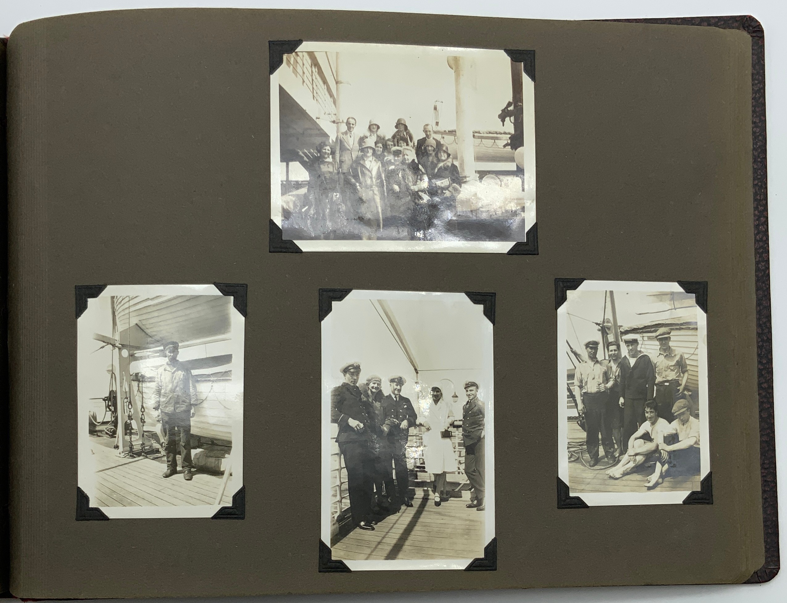 VINTAGE PHOTO ALBUM WITH PHOTOGRAPHS (NAVY) - Image 10 of 13