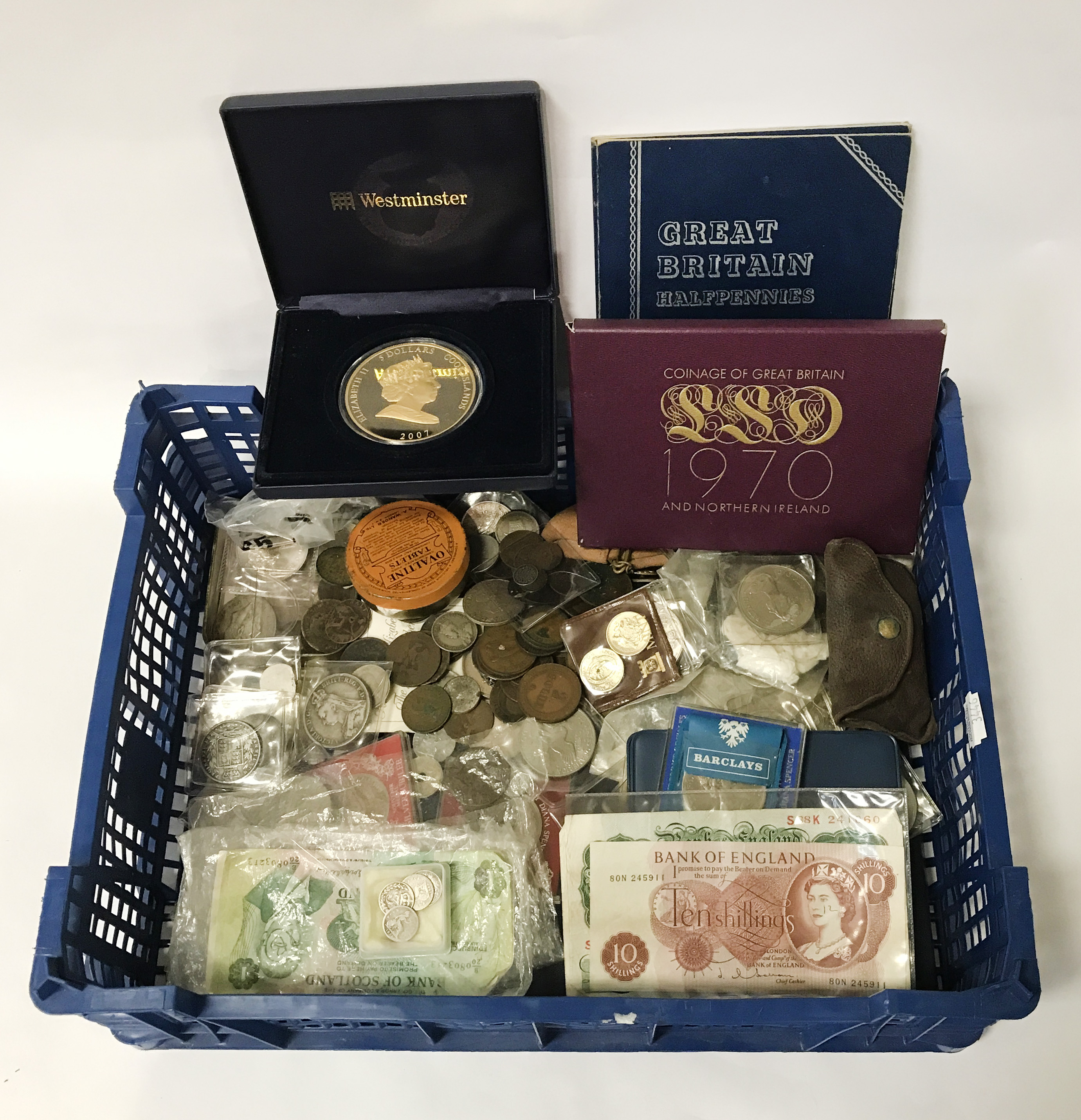 COLLECTION OF COINS & BANKNOTES - SOME SILVER