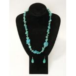 9CT GOLD TURQUOISE NECKLACE & EARRINGS - NECKLACE 47CM LONG