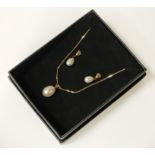 9CT GOLD 16'' CHAIN WITH 9CT GOLD PEARL PENDANT & MATCHING EARRINGS