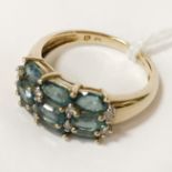 9CT YELLOW GOLD GREEN STONE & DIAMOND RING - SIZE O