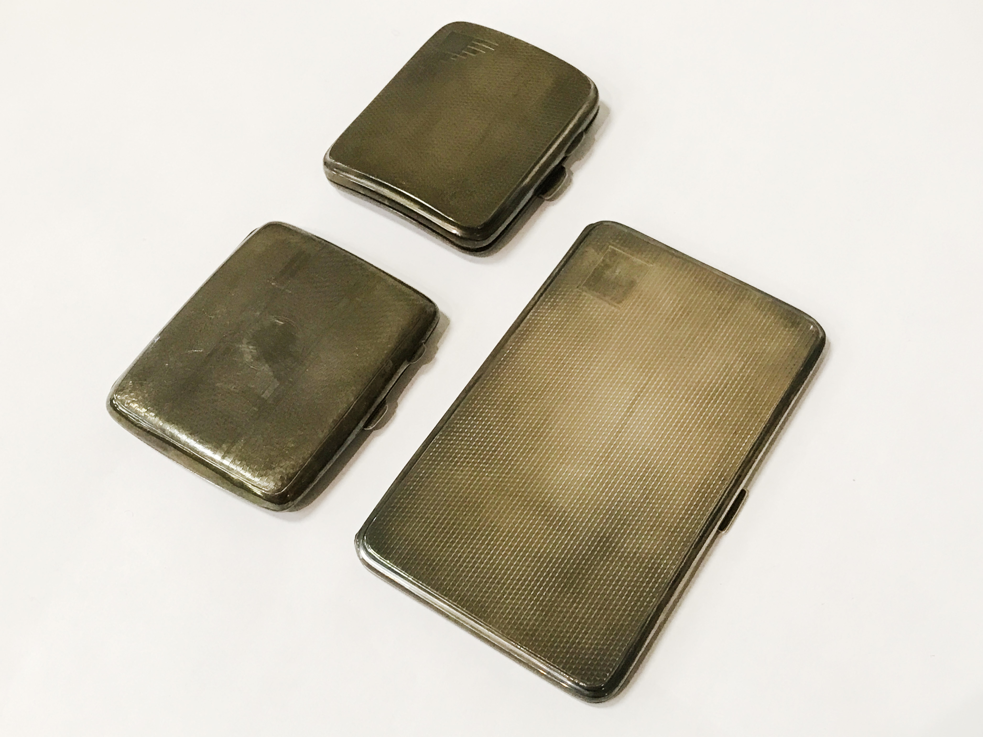 THREE HM SILVER CIGARETTE CASES - 11.4 TROY OZS TOTAL APPROX. - Image 2 of 6