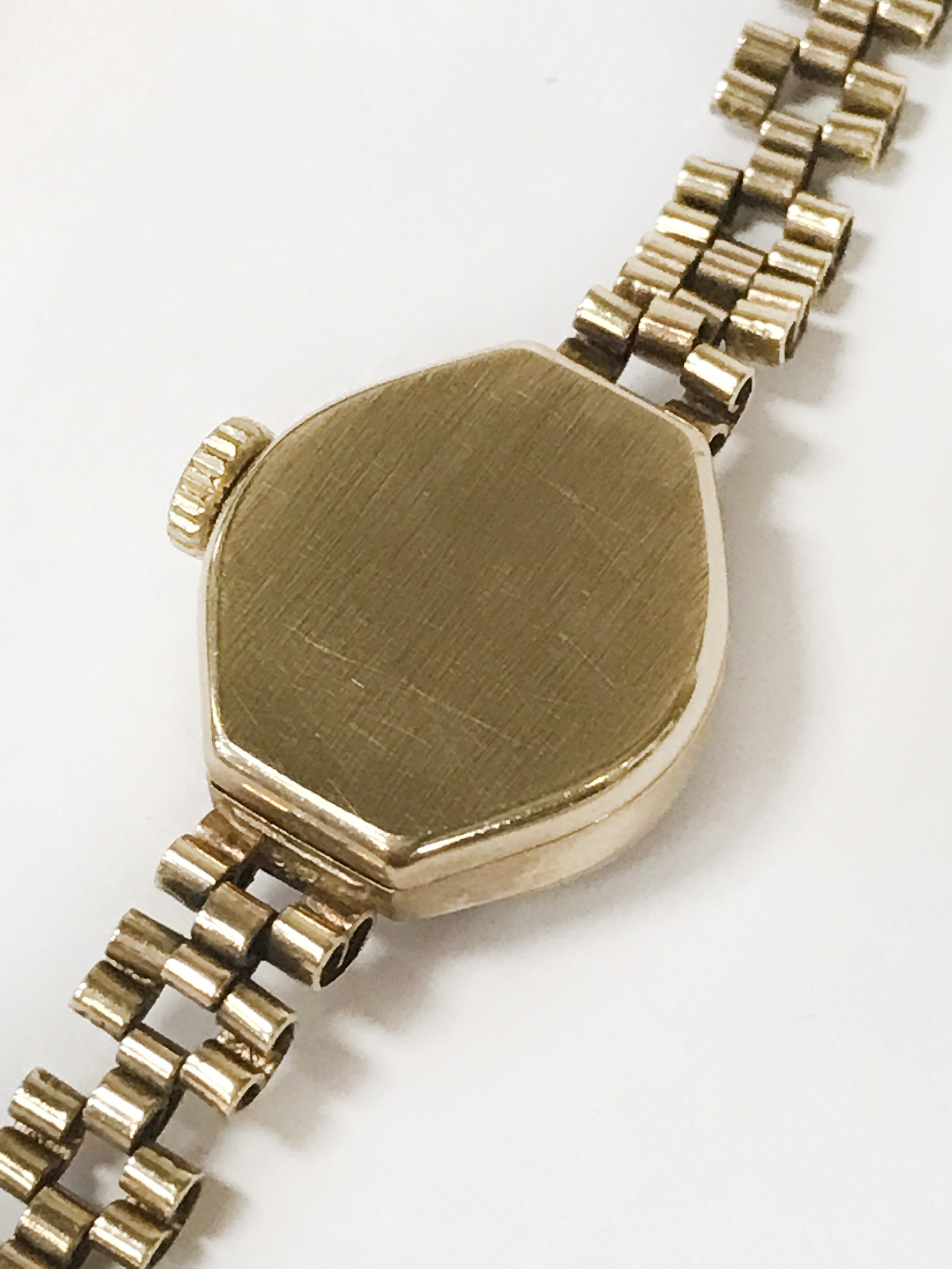 9CT GOLD LADIES SWISS COCKTAIL WATCH - Image 3 of 3