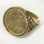9CT GOLD ST GEORGE COIN RING - SIZE T