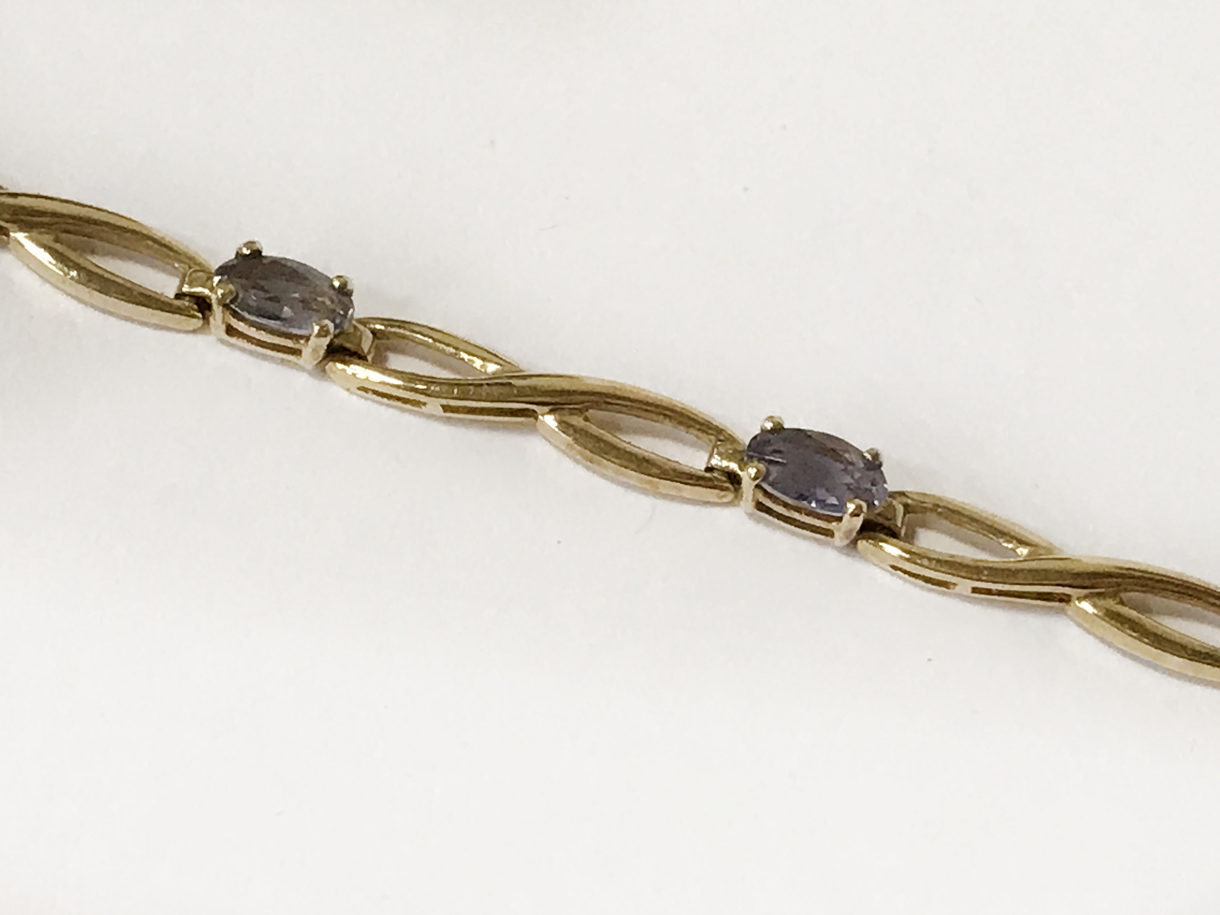 9CT GOLD AMETHYST BRACELET - 7.5CM LONG - Image 2 of 2