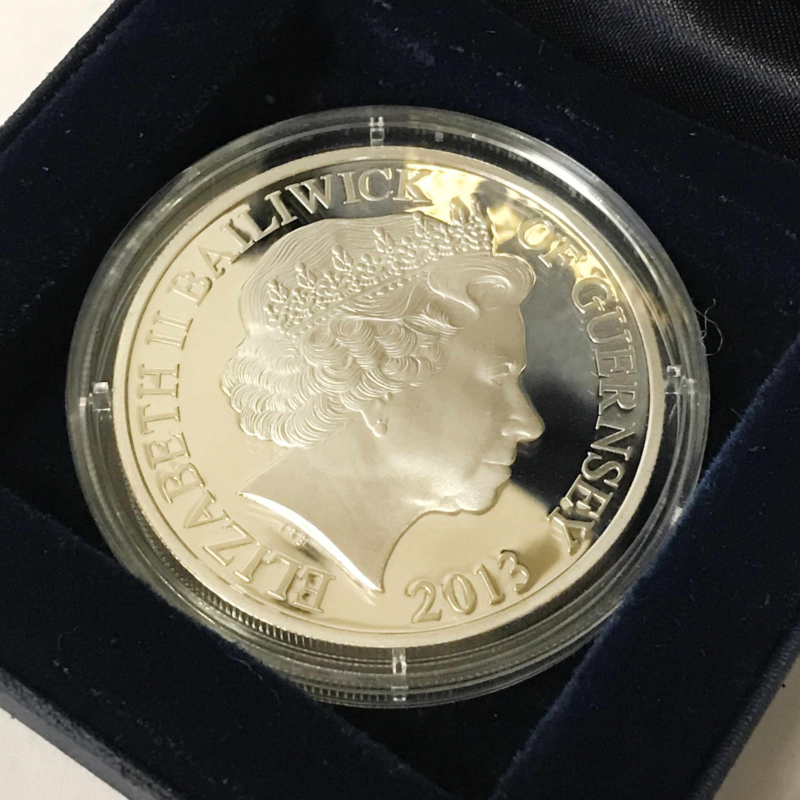 ROYAL AIRFORCE LTD EDITION SILVER COIN WITH COA - Image 3 of 3