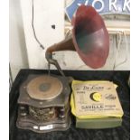 EARLY GRAMOPHONE WITH HORN & 78'S
