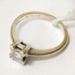 18CT WHITE GOLD SQUARE CUT DIAMOND RING - APPROX 0.55CTS COLOUR I -J CLARITY VS2 - GROSS WEIGHT 3.26