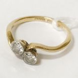 18CT GOLD LADIES RING WITH 2 DIAMONDS - APPOX 0.30 - SIZE M