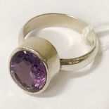 STERLING SILVER AMETHYST RING