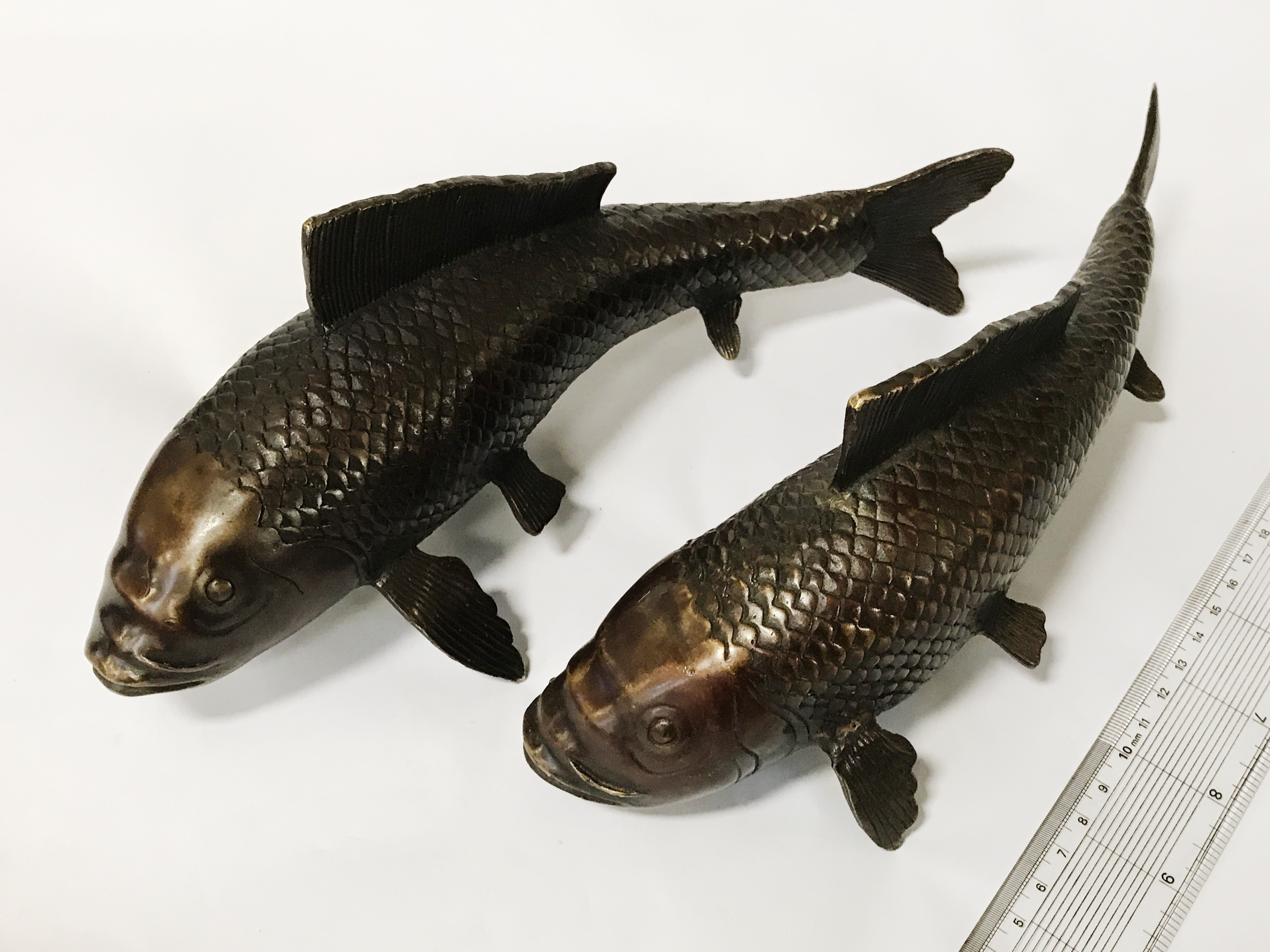 PAIR BRONZE FISH - 11 CMS HEIGHT & 26 CMS LENGTH