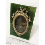 HM SILVER & JADE PHOTO FRAME - 15 CMS HEIGHT & 10 CMS WIDTH