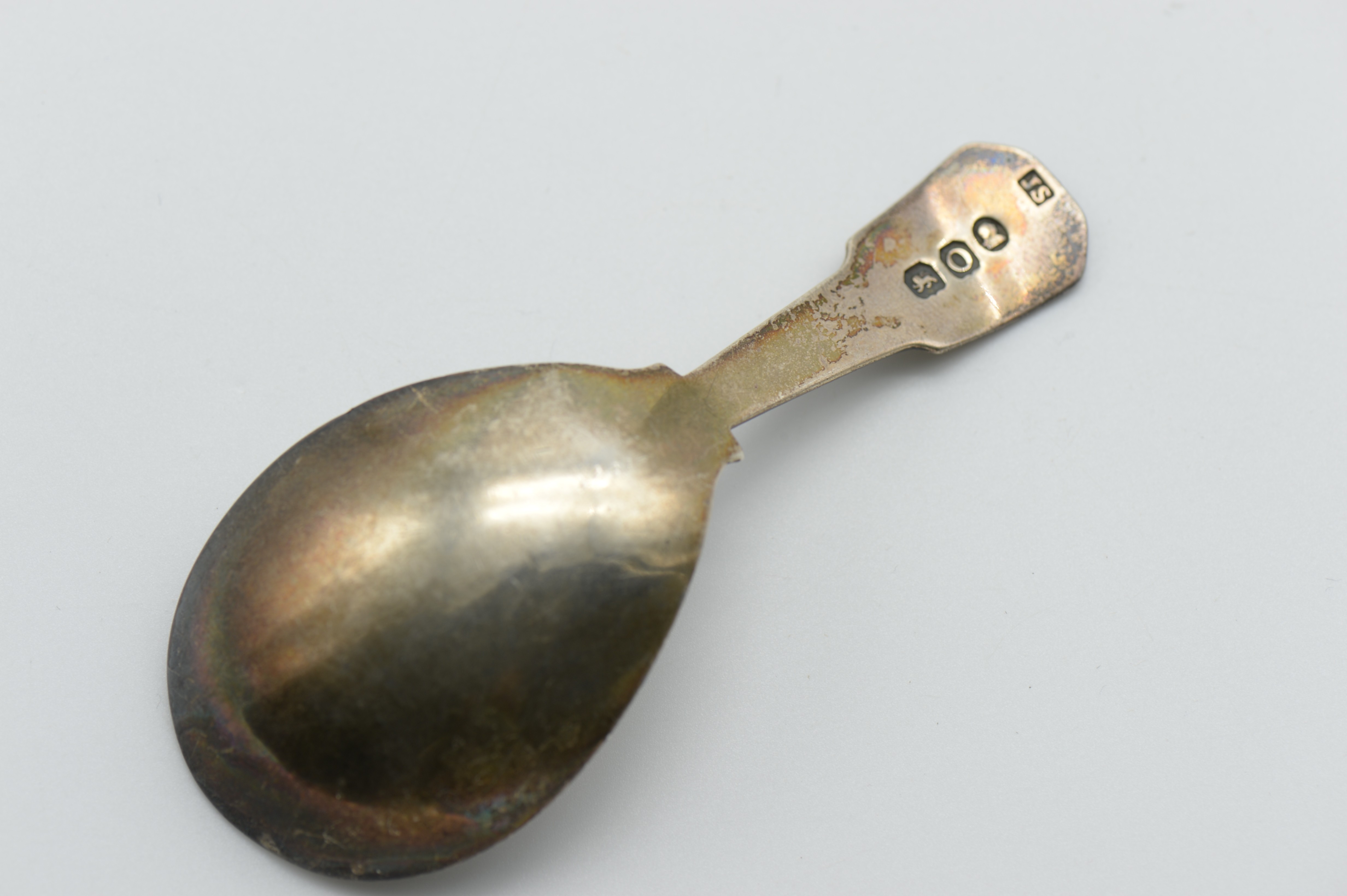 1789 HALLMARKED SILVER TEA CADDY SPOON - Image 3 of 4