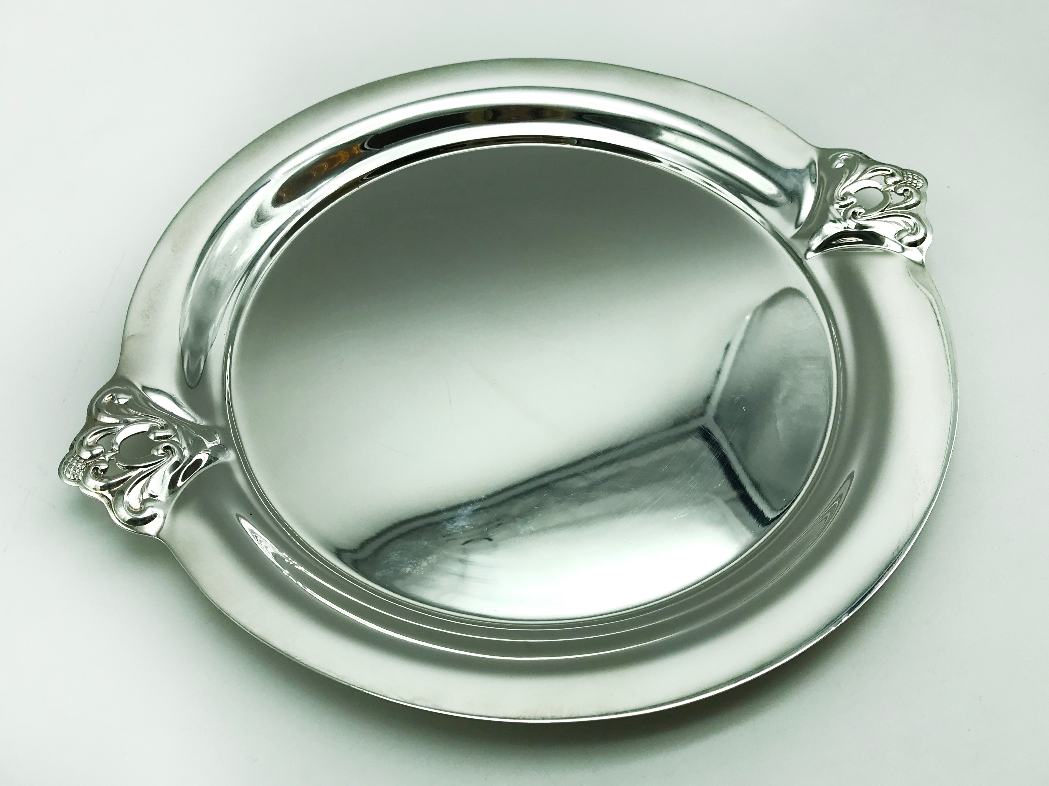 INTERNATIONAL ROYAL DANISH ROUND W44 STERLING SILVER TRAY