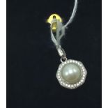 CULTURED PEARL PENDANT