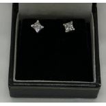 PAIR OF PLATINUM & DIAMOND EARRINGS PRINCESS CUT - TOTAL 1 CARAT