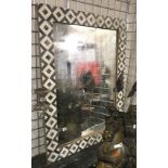 TILE EFFECT MIRROR