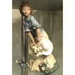 LLADRO FIGURE - GIRL WITH HAT - 31 CMS (H)