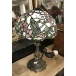 TIFFANY STYLE TABLE LAMP