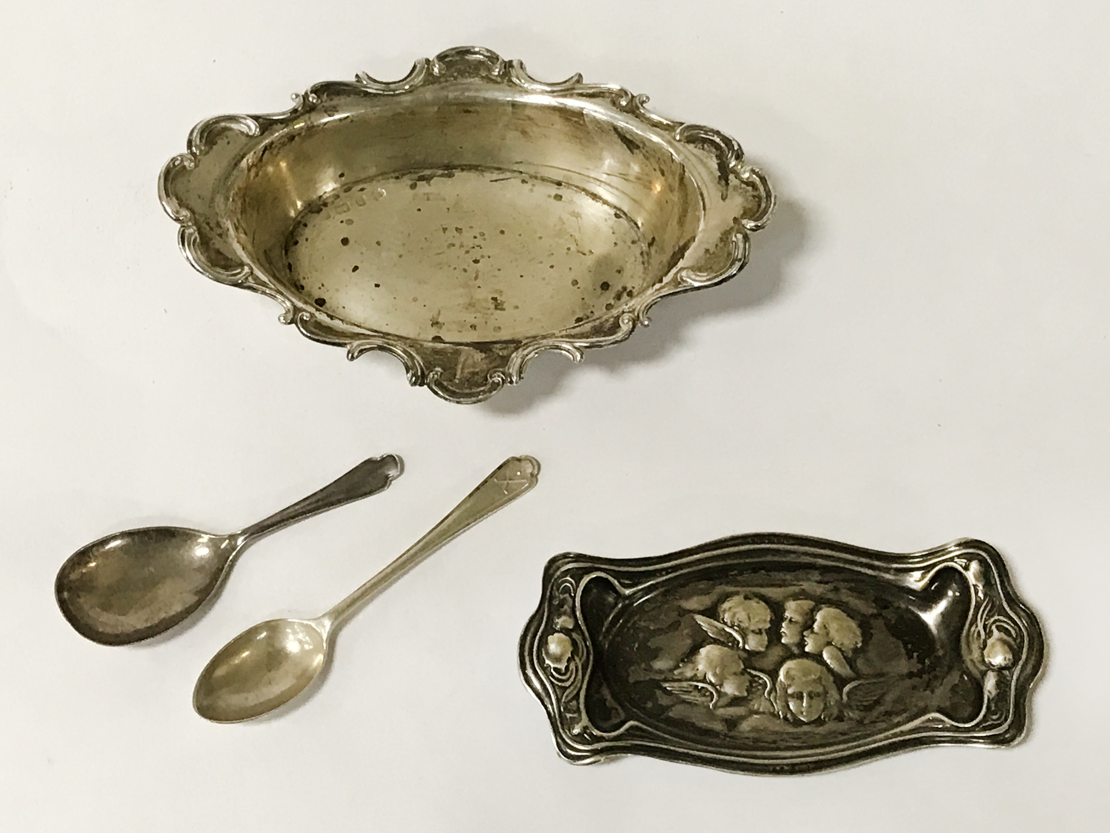 ART NOUVEAU HM SILVER PIN TRAY WITH ANOTHER HM SILVER PIN TRAY & TWO HM SPOONS - 140 GRAMS