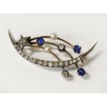 GOLD & DIAMOND CRESCENT MOON SHAPED BROOCH