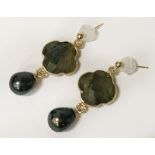 9CT GOLD TAHITIAN PEARL & CLOVER EARRINGS