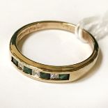 9CT GOLD DIAMOND & EMERALD RING - SIZE M