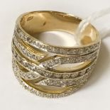 18CT GOLD & DIAMOND RING -SIZE N