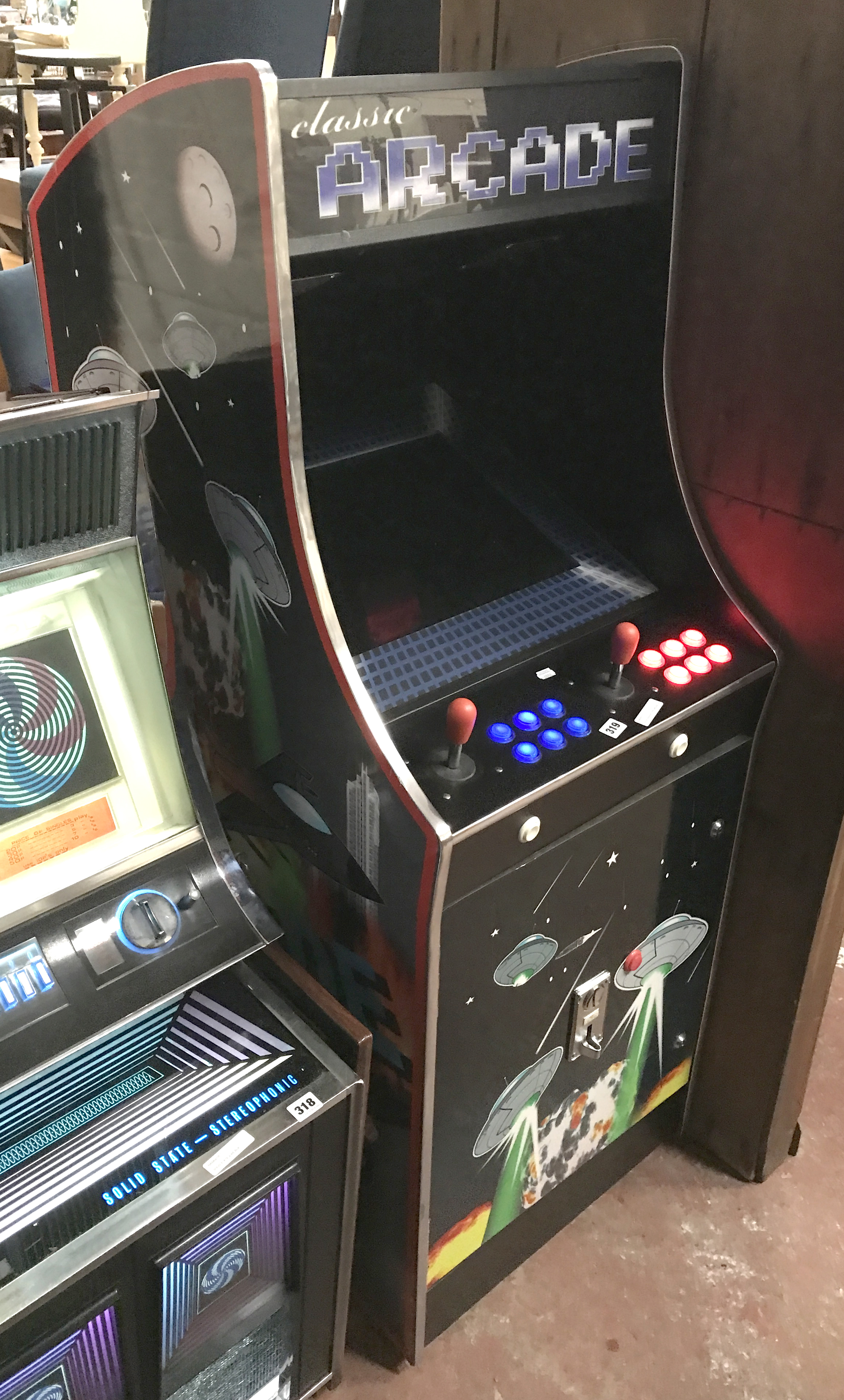 SPAVE INVADER TYPE ARCADE GAME